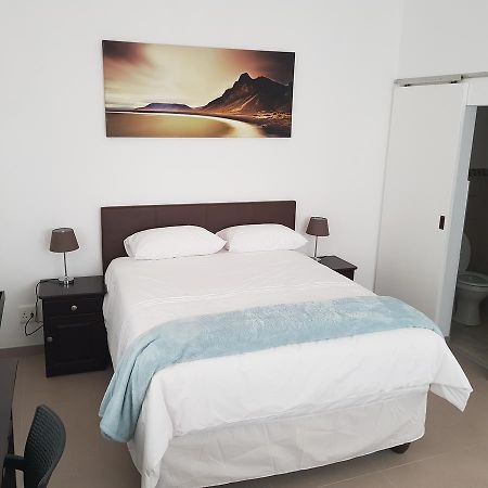 Fama Lodge Rm12 Cape Town Exterior photo